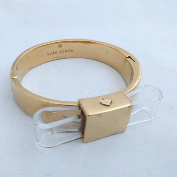 KATE SPADE hinged bangle